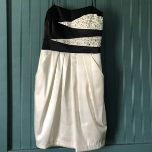 Strapless Black and White Short Formal Dress